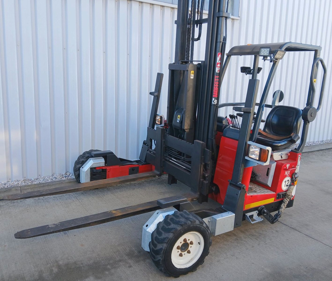 Moffett 4 Wege Mitnahmestapler M4 25.4 /ALLRAD nur 650h - Мобилен вилушкар: слика 2 Moffett 4 Wege Mitnahmestapler M4 25.4 /ALLRAD nur 650h - Мобилен вилушкар: слика 2