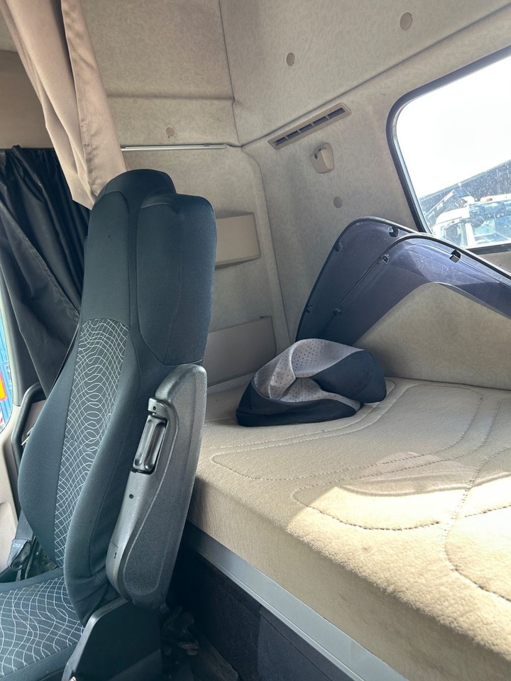 Mercedes-Benz Actros 2646 6x2 BL - Камион со кука за подигање: слика 4 Mercedes-Benz Actros 2646 6x2 BL - Камион со кука за подигање: слика 4