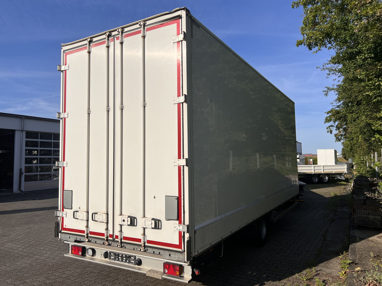 Ackermann Z-KA-F10.5/7,5 1 Achs Planenanhänger 10,5 t GG - Приколка со церада: слика 3 Ackermann Z-KA-F10.5/7,5 1 Achs Planenanhänger 10,5 t GG - Приколка со церада: слика 3