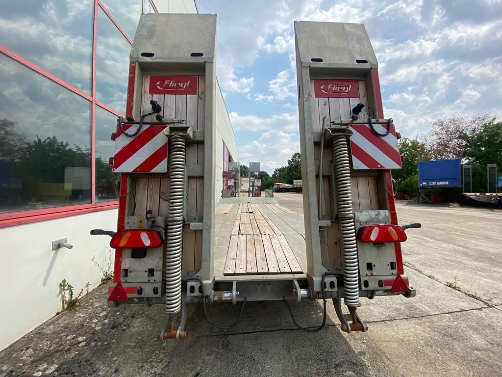 Fliegl 3 Achs Tiefladeranhänger - Приколка за низок утовар: слика 5 Fliegl 3 Achs Tiefladeranhänger - Приколка за низок утовар: слика 5