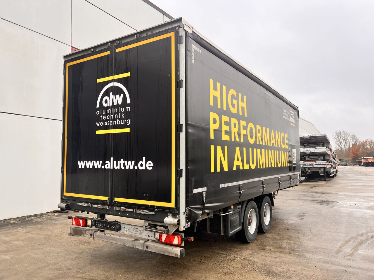 Fliegl TPS135 13,5 t Tandemplanenanhänger, neuwertig - Приколка со церада: слика 3 Fliegl TPS135 13,5 t Tandemplanenanhänger, neuwertig - Приколка со церада: слика 3