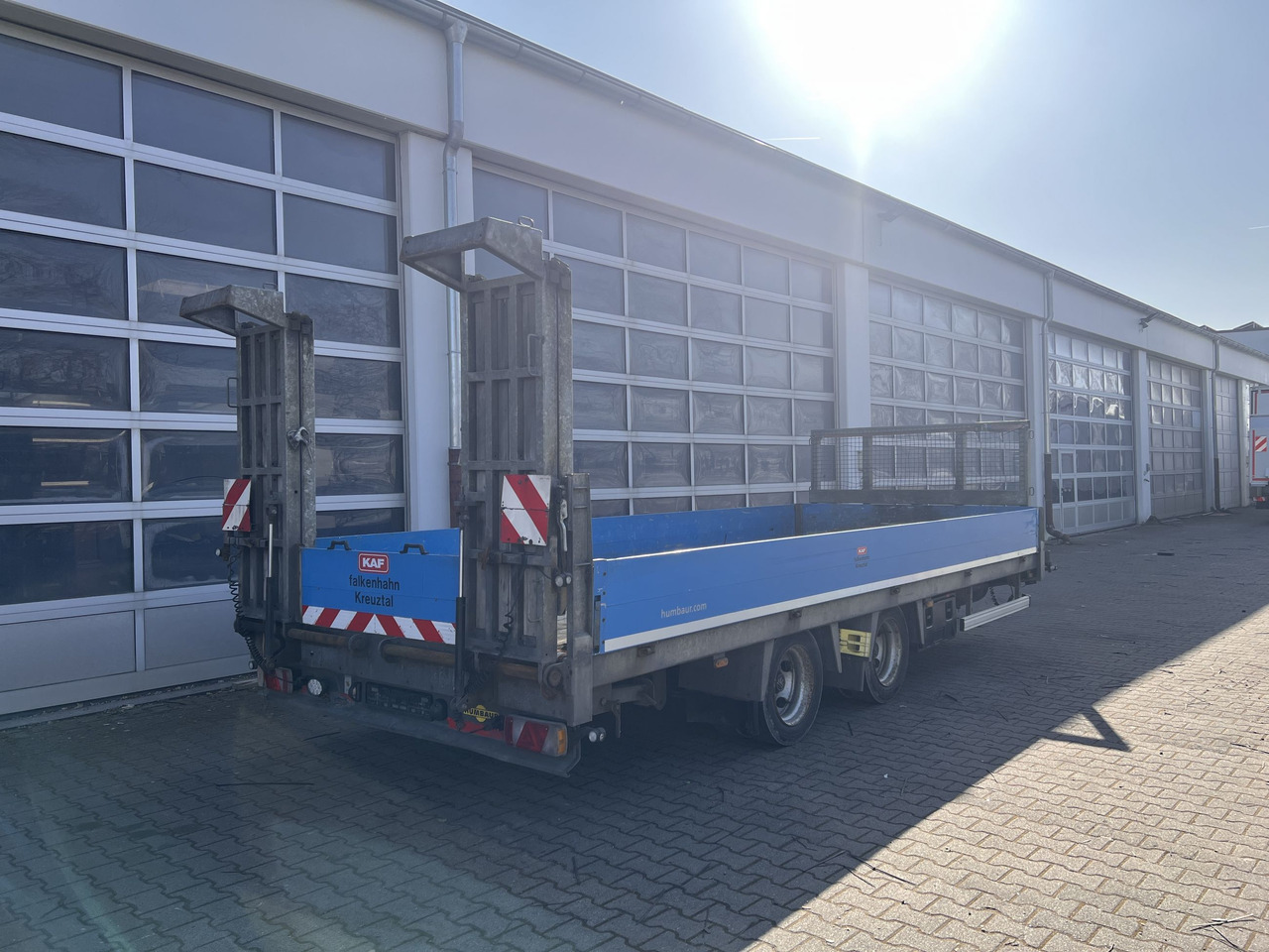 Humbaur HBTZ 136224 TA-BS 13,6 t Tandemtieflader - Приколка за низок утовар: слика 3 Humbaur HBTZ 136224 TA-BS 13,6 t Tandemtieflader - Приколка за низок утовар: слика 3