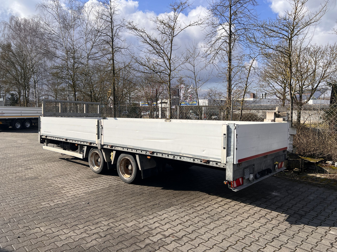 Humbaur HBTZ 137224 14,4 t Tandem- Pritschenanhänger- Tieflader - Приколка за низок утовар: слика 3 Humbaur HBTZ 137224 14,4 t Tandem- Pritschenanhänger- Tieflader - Приколка за низок утовар: слика 3