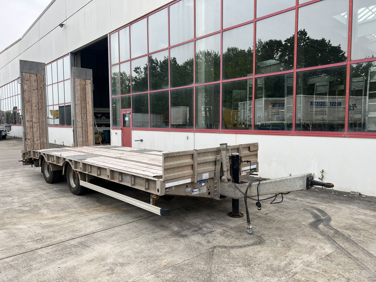 Humbaur HBTZ 21 t Tandemtieflader - Приколка за низок утовар: слика 2 Humbaur HBTZ 21 t Tandemtieflader - Приколка за низок утовар: слика 2