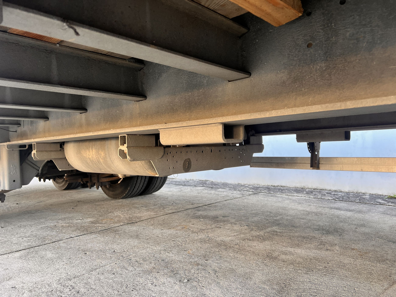 Humbaur HTD 30 3 Achs Tiefladeranhänger, verzinkt - Приколка за низок утовар: слика 5 Humbaur HTD 30 3 Achs Tiefladeranhänger, verzinkt - Приколка за низок утовар: слика 5