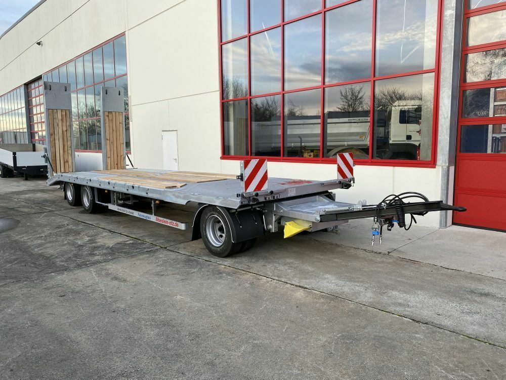 Möslein 3 Achs Tieflader mit gerader Ladefläche 8,10 m, - Приколка за низок утовар: слика 2 Möslein 3 Achs Tieflader mit gerader Ladefläche 8,10 m, - Приколка за низок утовар: слика 2