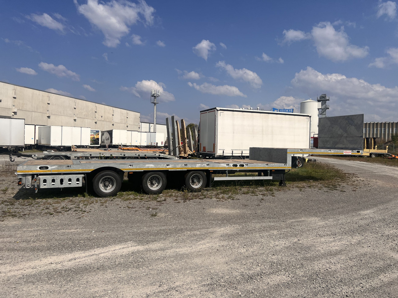 Möslein ST 3 Plato 8,7 3 Achs Satteltieflader Plato 45 t GGfür Fertigteile, Baumaschinen - Полуприколка за низок утовар: слика 4 Möslein ST 3 Plato 8,7 3 Achs Satteltieflader Plato 45 t GGfür Fertigteile, Baumaschinen - Полуприколка за низок утовар: слика 4
