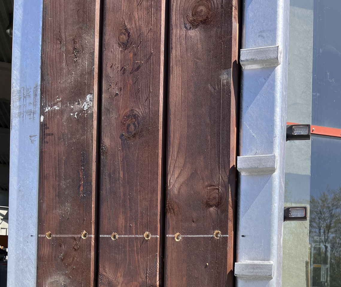 Möslein T 3-6,60 VB 3 Achs Tieflader- Anhänger, Luftgefedert, Verbreiterung - Приколка за низок утовар: слика 5 Möslein T 3-6,60 VB 3 Achs Tieflader- Anhänger, Luftgefedert, Verbreiterung - Приколка за низок утовар: слика 5