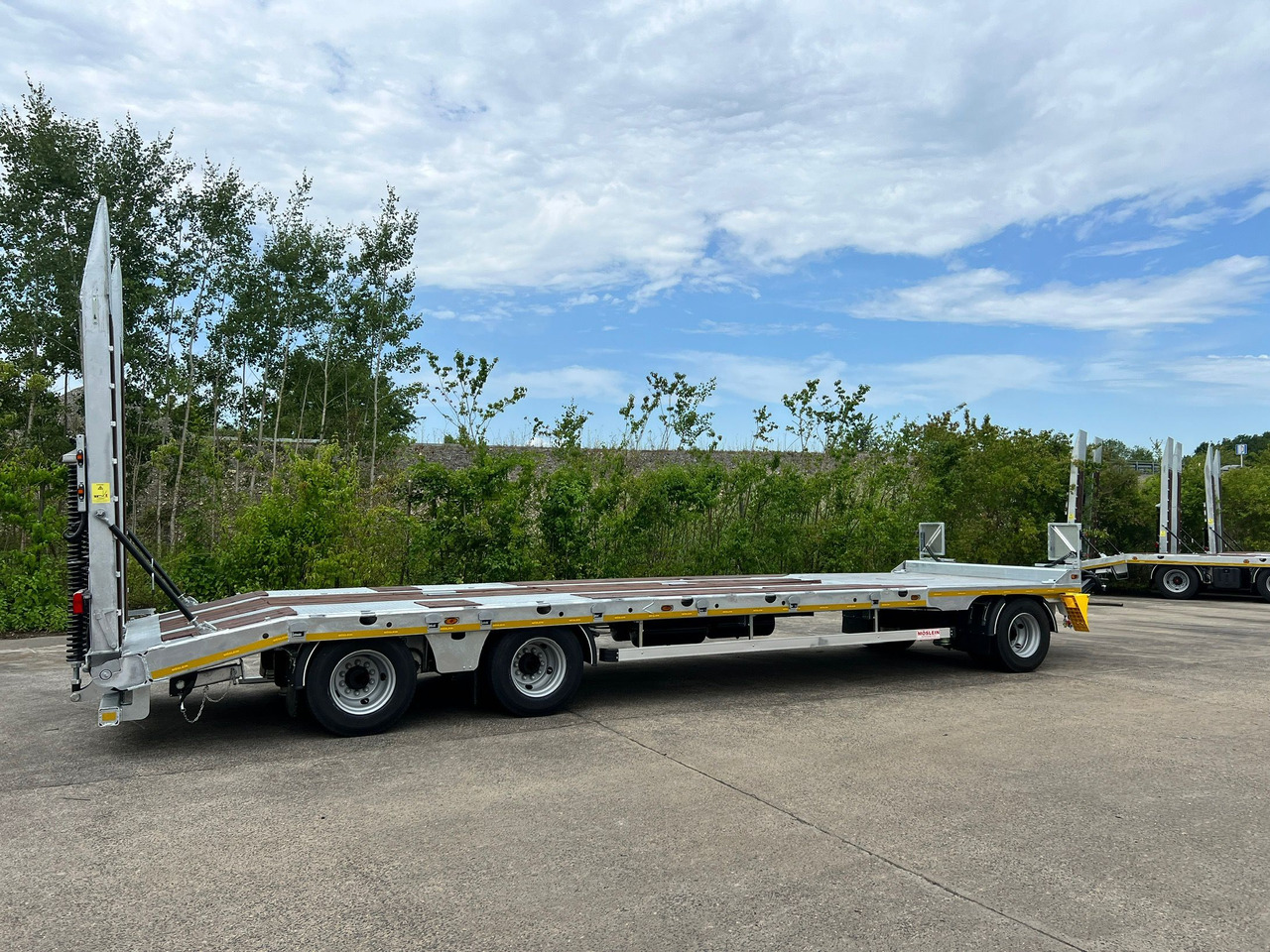 Нов Приколка за низок утовар за транспорт на тешка машини Möslein T 3-8,20 P VB H1  3 Achs Tieflader mit gerader Ladefläche 8,10 m, Neufahrzeug: слика 7