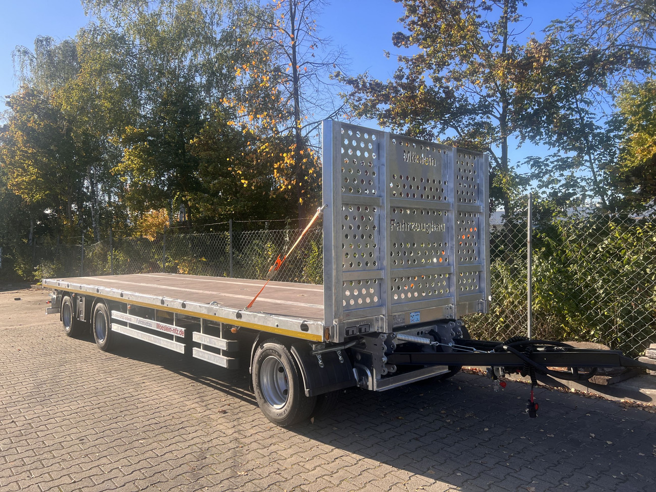 Möslein T 3 Plato 10 m 3 Achs Jumbo- Plato- Anhänger 10 m, Mega - Приколка платформа: слика 4 Möslein T 3 Plato 10 m 3 Achs Jumbo- Plato- Anhänger 10 m, Mega - Приколка платформа: слика 4