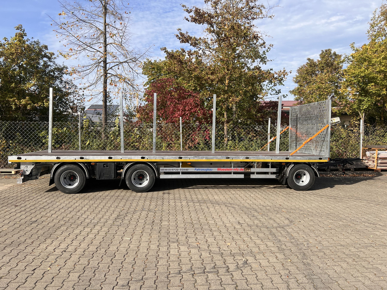 Möslein T 3 Plato 9 m 3 Achs Jumbo- Plato- Anhänger 9 m, Mega - Приколка платформа: слика 1 Möslein T 3 Plato 9 m 3 Achs Jumbo- Plato- Anhänger 9 m, Mega - Приколка платформа: слика 1