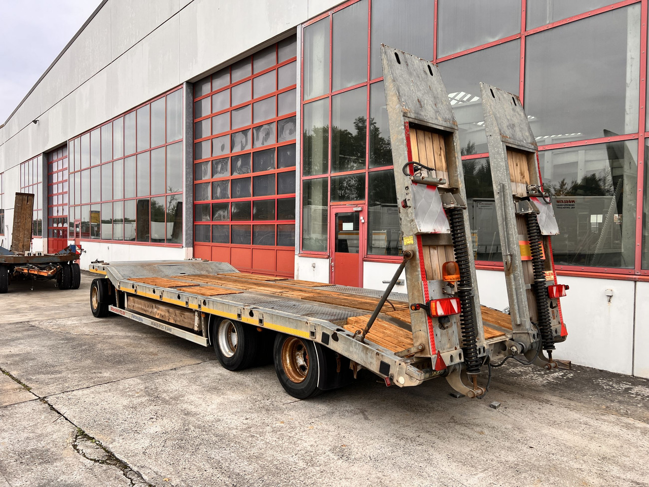 Möslein TF3 Schwebheim 3 Achs Tiefladeranhänger - Приколка за низок утовар: слика 3 Möslein TF3 Schwebheim 3 Achs Tiefladeranhänger - Приколка за низок утовар: слика 3