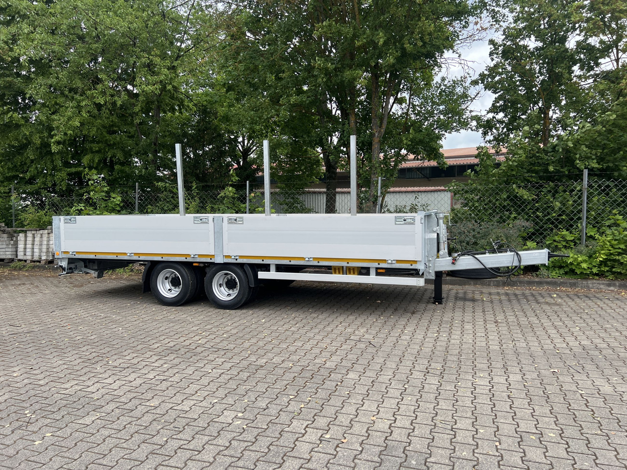 Möslein THT 14,4 G 6,2 14,4 t GG Tandem- Pritschenanhänger- Tieflader - Приколка платформа: слика 1 Möslein THT 14,4 G 6,2 14,4 t GG Tandem- Pritschenanhänger- Tieflader - Приколка платформа: слика 1