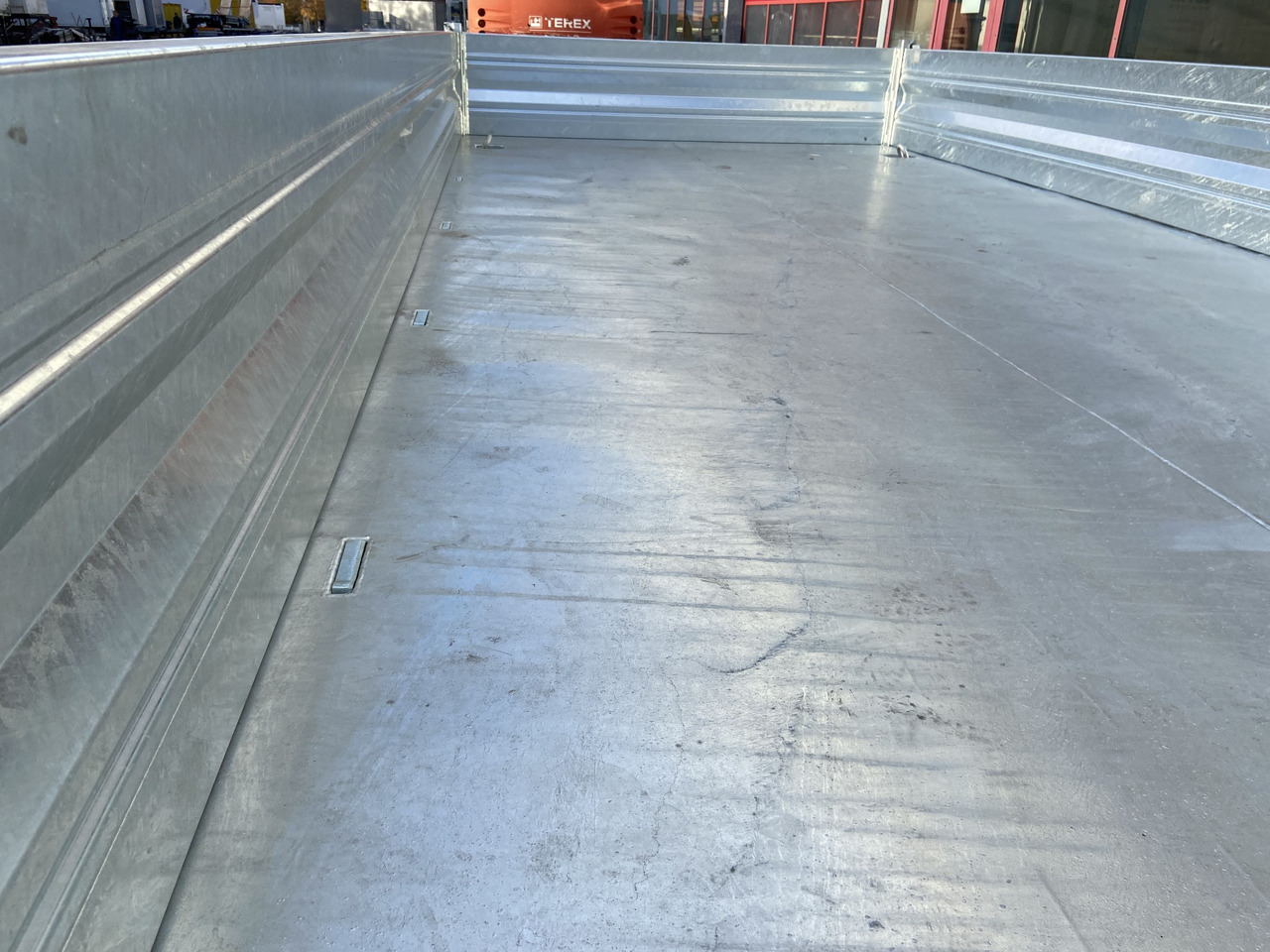 Möslein TTD 11 Breite Reifen 5,70 lang Kipper Tieflader, Breite Reifen, 5,70 m lang-- Neufahrzeug -- - Кипер приколка: слика 2 Möslein TTD 11 Breite Reifen 5,70 lang Kipper Tieflader, Breite Reifen, 5,70 m lang-- Neufahrzeug -- - Кипер приколка: слика 2