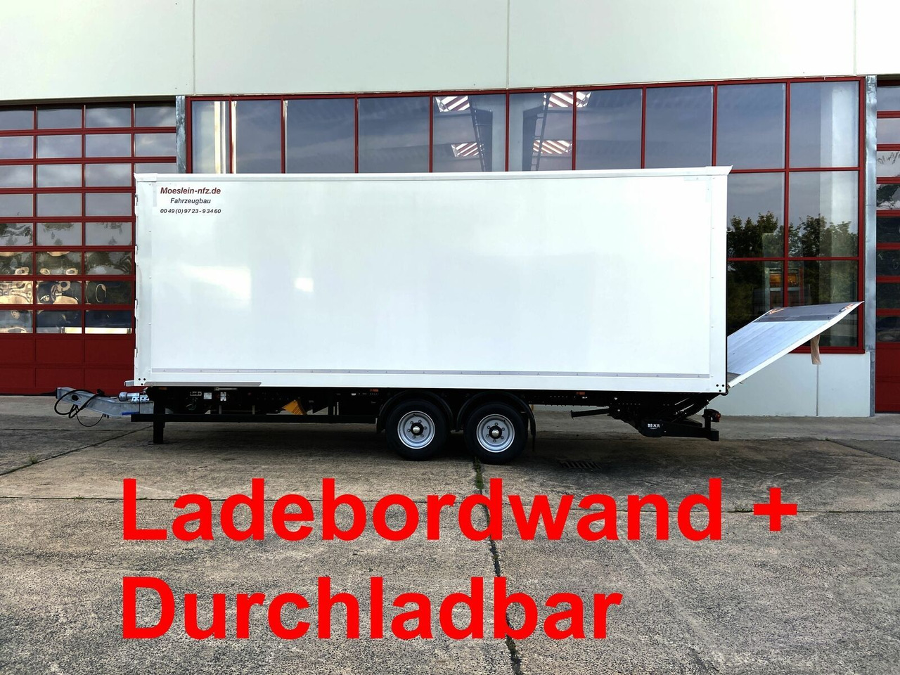 Möslein Tandem Koffer, Ladebordwand 1,5 t + Durchladbar - Приколка сандучар: слика 1 Möslein Tandem Koffer, Ladebordwand 1,5 t + Durchladbar - Приколка сандучар: слика 1