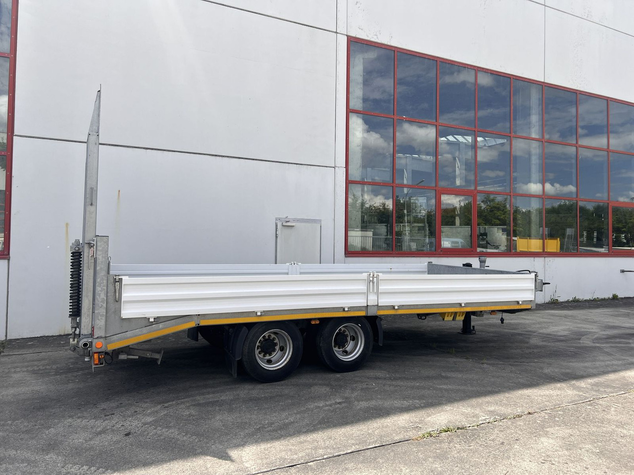 Müller-Mitteltal 14 t Tandemtieflader, wenig Benutzt - Приколка за низок утовар: слика 4 Müller-Mitteltal 14 t Tandemtieflader, wenig Benutzt - Приколка за низок утовар: слика 4
