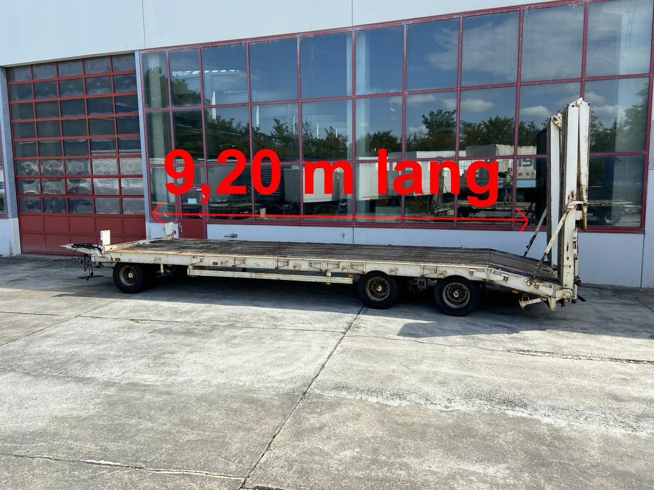 Müller-Mitteltal 3 Achs Tieflader 9,20 m Ladefläche - Приколка за низок утовар: слика 1 Müller-Mitteltal 3 Achs Tieflader 9,20 m Ladefläche - Приколка за низок утовар: слика 1