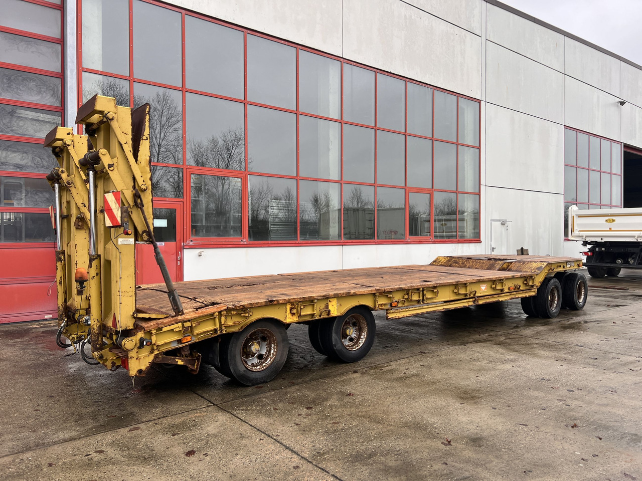 Müller Mitteltal T4 PROFI 40,0  4 Achs Tiefladeranhänger - Приколка за низок утовар: слика 2 Müller Mitteltal T4 PROFI 40,0  4 Achs Tiefladeranhänger - Приколка за низок утовар: слика 2