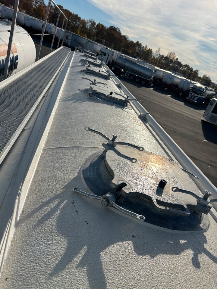 Feldbinder KIP 60.3 E-Hydraulik - Полуприколка силос: слика 5 Feldbinder KIP 60.3 E-Hydraulik - Полуприколка силос: слика 5