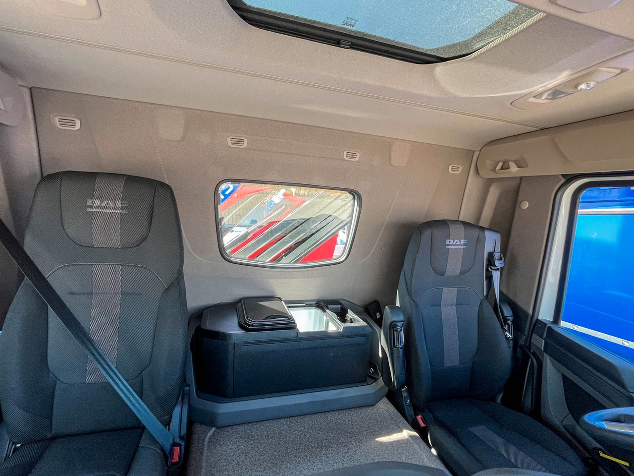 Нов Камион со кран, Кипер DAF FA XDC 370 Krankipper DAF XDC 370 FA Meiller Krankipper HMF: слика 20 Нов Камион со кран, Кипер DAF FA XDC 370 Krankipper DAF XDC 370 FA Meiller Krankipper HMF: слика 20