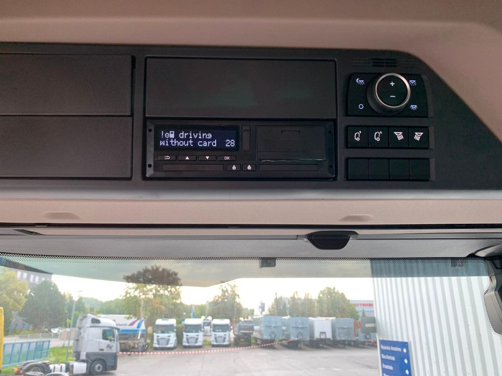 Кипер DAF FAT XFC 530 SL Meiller TRIGENIUS D 316 DAF FAT XFC 530 SL Meiller TRIGENIUS D 316: слика 20 Кипер DAF FAT XFC 530 SL Meiller TRIGENIUS D 316 DAF FAT XFC 530 SL Meiller TRIGENIUS D 316: слика 20