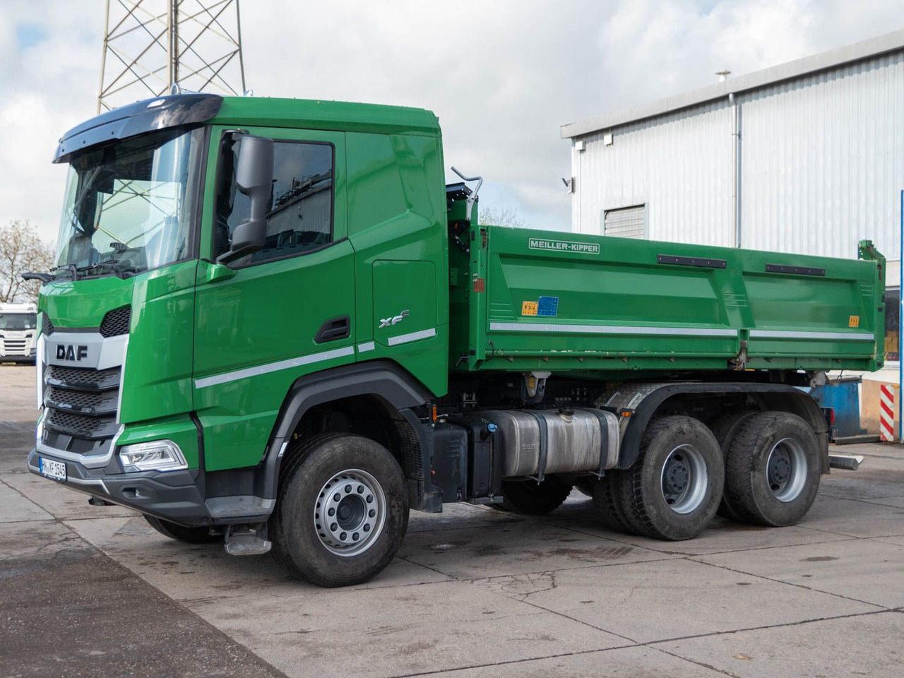 DAF FAT XFC 530 SL Meiller TRIGENIUS D 316 DAF FAT XFC 530 SL Meiller TRIGENIUS D 316 - Кипер: слика 1 DAF FAT XFC 530 SL Meiller TRIGENIUS D 316 DAF FAT XFC 530 SL Meiller TRIGENIUS D 316 - Кипер: слика 1