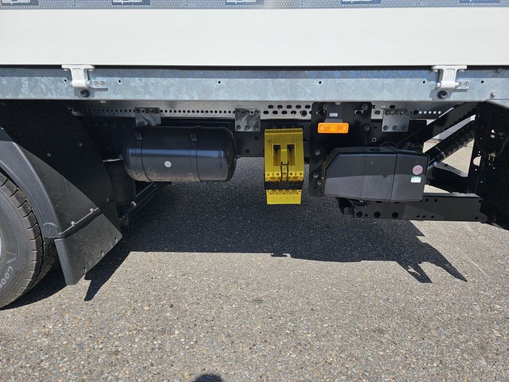 Лизинг на DAF LF 210 7,49t Spier Pritsche-Plane LBW Tageszulas DAF FA LF 210 08t Spier Pritsche mit LBW DAF LF 210 7,49t Spier Pritsche-Plane LBW Tageszulas DAF FA LF 210 08t Spier Pritsche mit LBW: слика 7