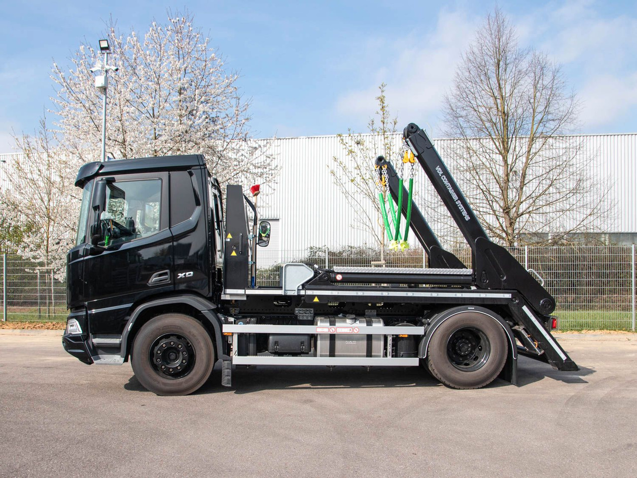 DAF XD 410 FA Absetzkipper DAF XD 410 FA Absetzkipper - Камион за подигање контејнери: слика 5 DAF XD 410 FA Absetzkipper DAF XD 410 FA Absetzkipper - Камион за подигање контејнери: слика 5