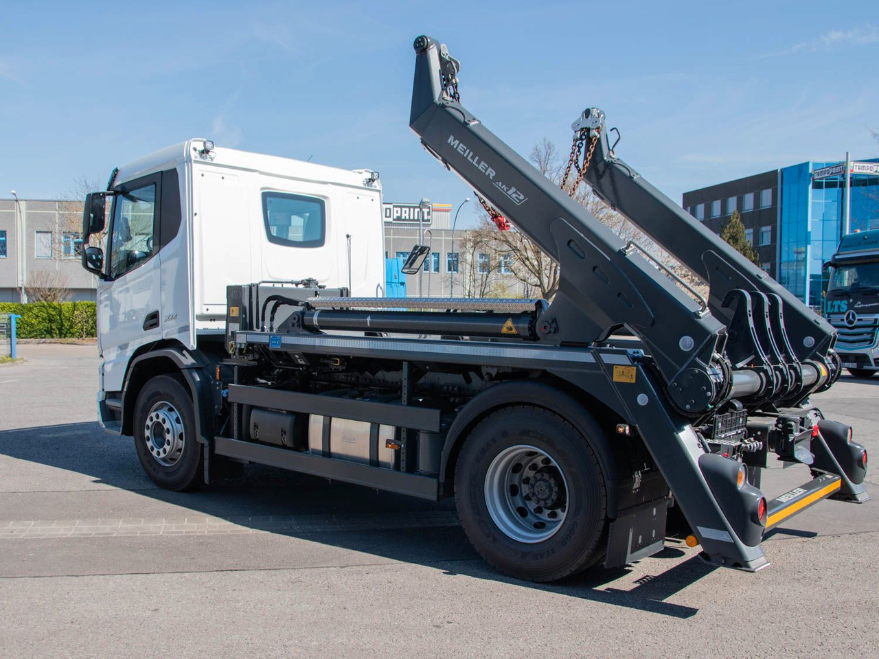 DAF XD 410 FA Meiller Absetzkipper DAF XD 410 FA Meiller Absetzkipper - Камион за подигање контејнери: слика 5 DAF XD 410 FA Meiller Absetzkipper DAF XD 410 FA Meiller Absetzkipper - Камион за подигање контејнери: слика 5