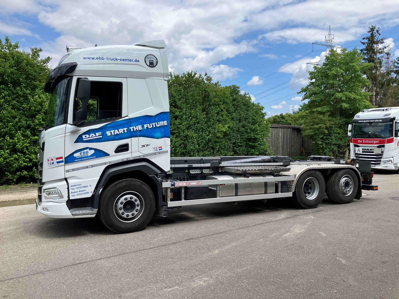 DAF XF 480 FAN Abroller VDL DAF XF 480 FAN Abroller VDL - Камион со кука за подигање: слика 1 DAF XF 480 FAN Abroller VDL DAF XF 480 FAN Abroller VDL - Камион со кука за подигање: слика 1
