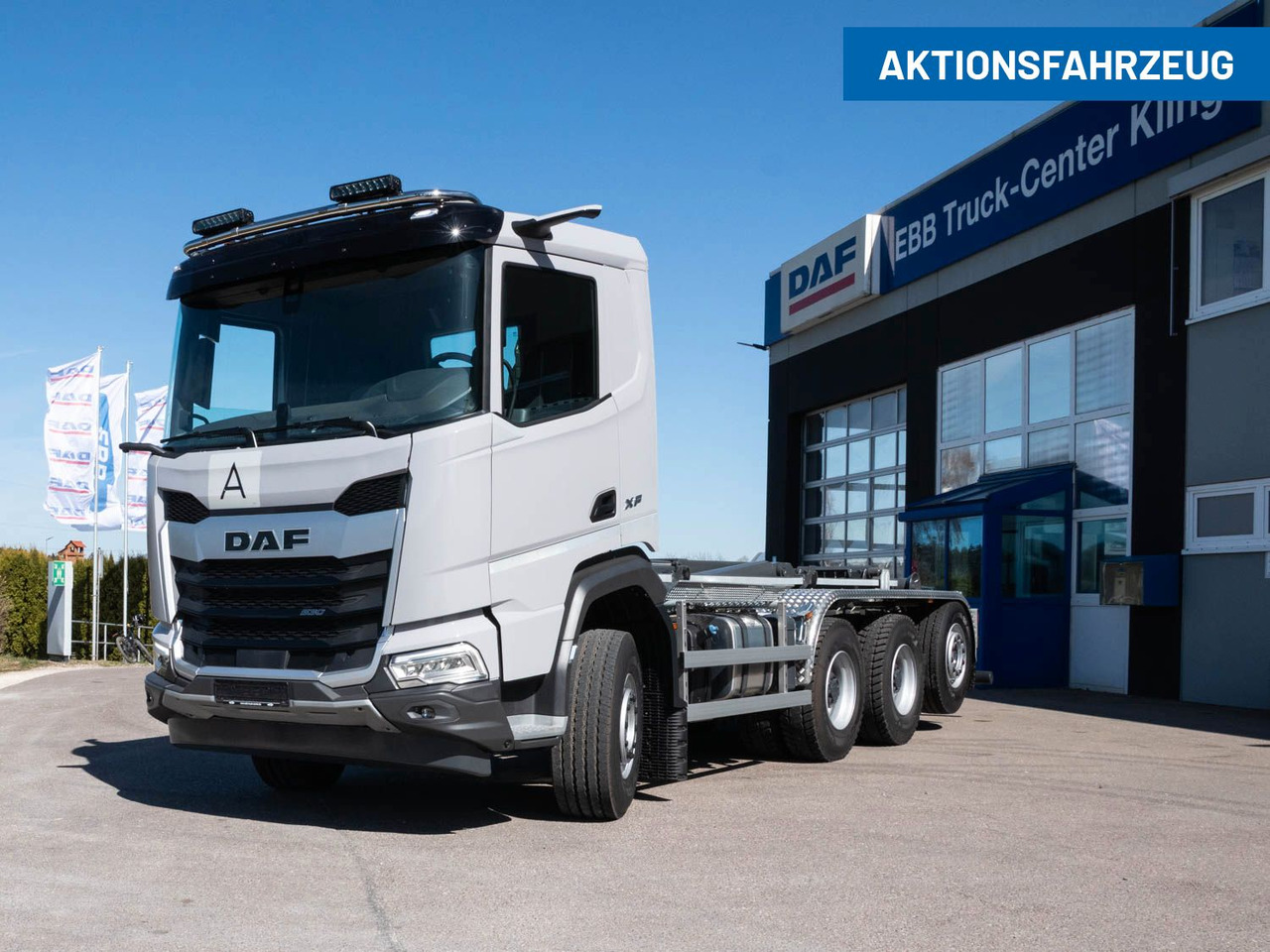 DAF XF 530 FAW mit VDL Abrollkipper DAF XF 530 FAW mit VDL Abrollkipper - Камион со кука за подигање: слика 1 DAF XF 530 FAW mit VDL Abrollkipper DAF XF 530 FAW mit VDL Abrollkipper - Камион со кука за подигање: слика 1