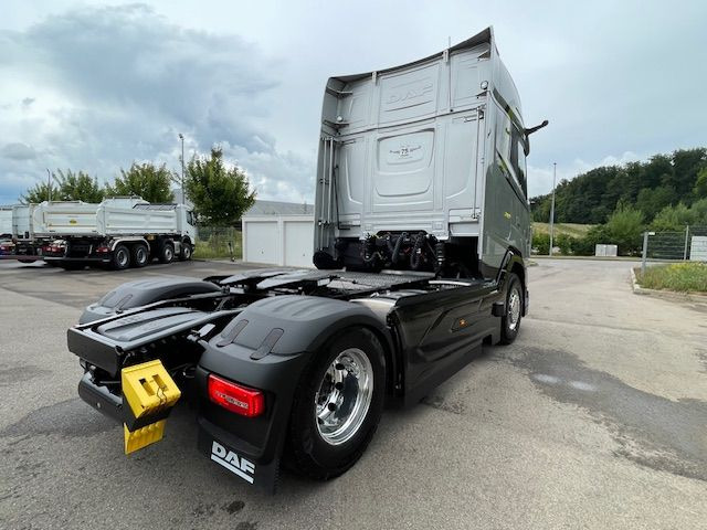 Нов Камион влекач DAF XG+ 480 FT   75 Jahre DAF Edition "Limitiert" DAF XG+ 480 FT   75 Jahre DAF Edition: слика 7