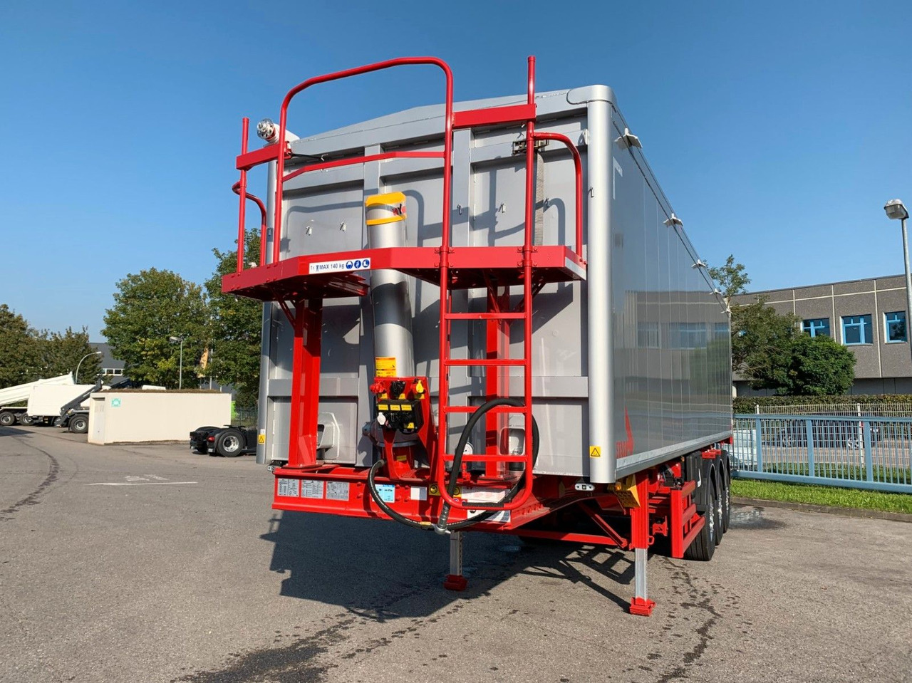 Stas Agrostar 51,8 cbm Stas Agrostar 51,8 cbm - Кипер полуприколка: слика 4 Stas Agrostar 51,8 cbm Stas Agrostar 51,8 cbm - Кипер полуприколка: слика 4