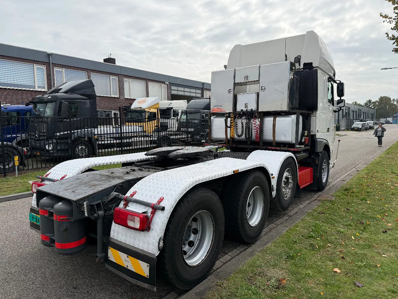 DAF XF 530 FTM 8X4 handgeschakeld 8-2018 retarder - Камион влекач: слика 3 DAF XF 530 FTM 8X4 handgeschakeld 8-2018 retarder - Камион влекач: слика 3