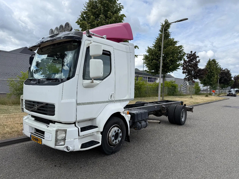 Volvo FL 250 pk 2013 euro 5 - Камион со кабинска шасија: слика 1 Volvo FL 250 pk 2013 euro 5 - Камион со кабинска шасија: слика 1
