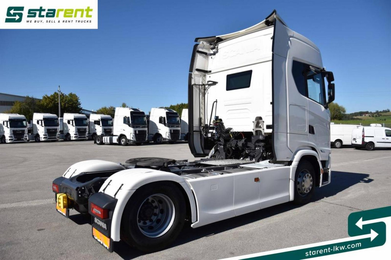 Scania S560 Retarder Navi LED-Lichter Ledersitze ACC - Камион влекач: слика 5 Scania S560 Retarder Navi LED-Lichter Ledersitze ACC - Камион влекач: слика 5