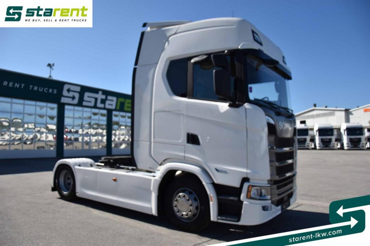 Scania S560 Retarder Navi LED-Lichter Ledersitze ACC - Камион влекач: слика 3 Scania S560 Retarder Navi LED-Lichter Ledersitze ACC - Камион влекач: слика 3
