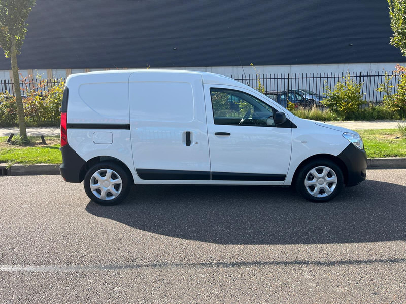 Dacia Dokker 1.5 dci 75 pk Euro 6 - Мало комбе: слика 4 Dacia Dokker 1.5 dci 75 pk Euro 6 - Мало комбе: слика 4