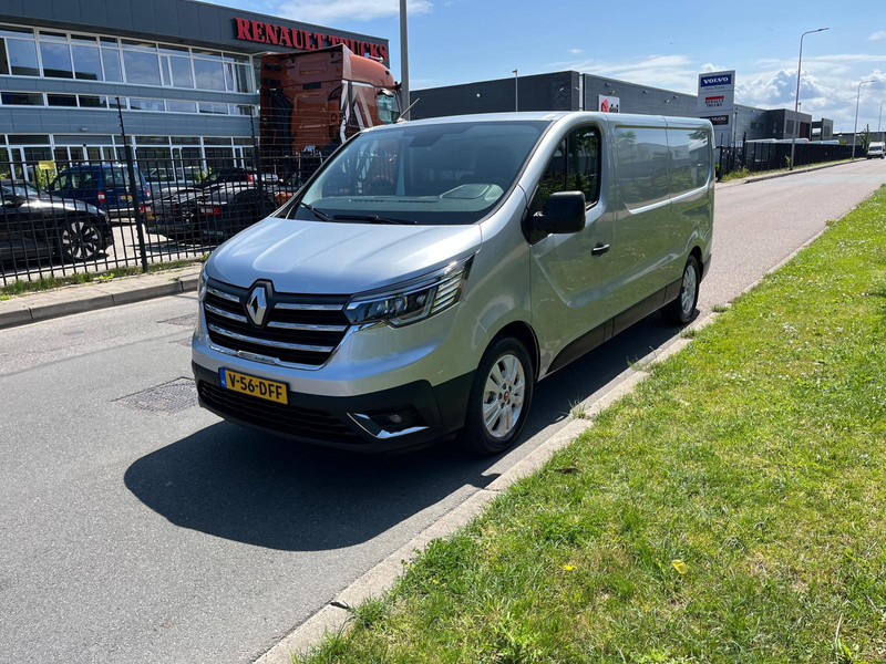 Renault Trafic E-Tech Red L2 H1, Airco, Nav, Camera - Мало комбе, Електрично комбе: слика 3 Renault Trafic E-Tech Red L2 H1, Airco, Nav, Camera - Мало комбе, Електрично комбе: слика 3