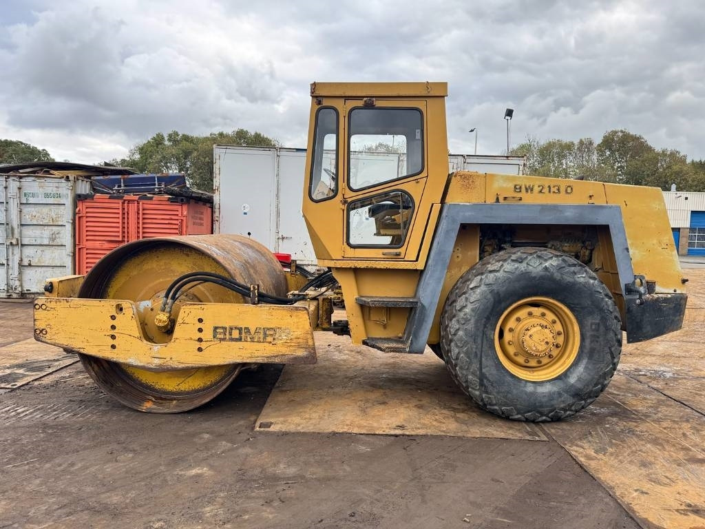 Bomag BW 213 D - Компактор: слика 2 Bomag BW 213 D - Компактор: слика 2