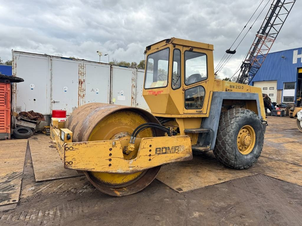 Bomag BW 213 D - Компактор: слика 1 Bomag BW 213 D - Компактор: слика 1