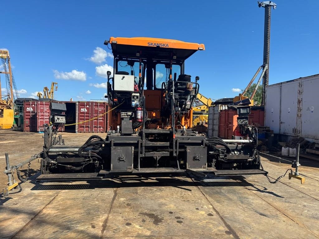 CAT AP 555 E - Асфалтен поплочувач: слика 4 CAT AP 555 E - Асфалтен поплочувач: слика 4