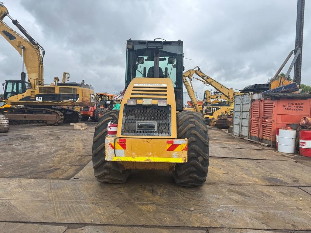 CAT CP 533 E - Компактор: слика 4 CAT CP 533 E - Компактор: слика 4
