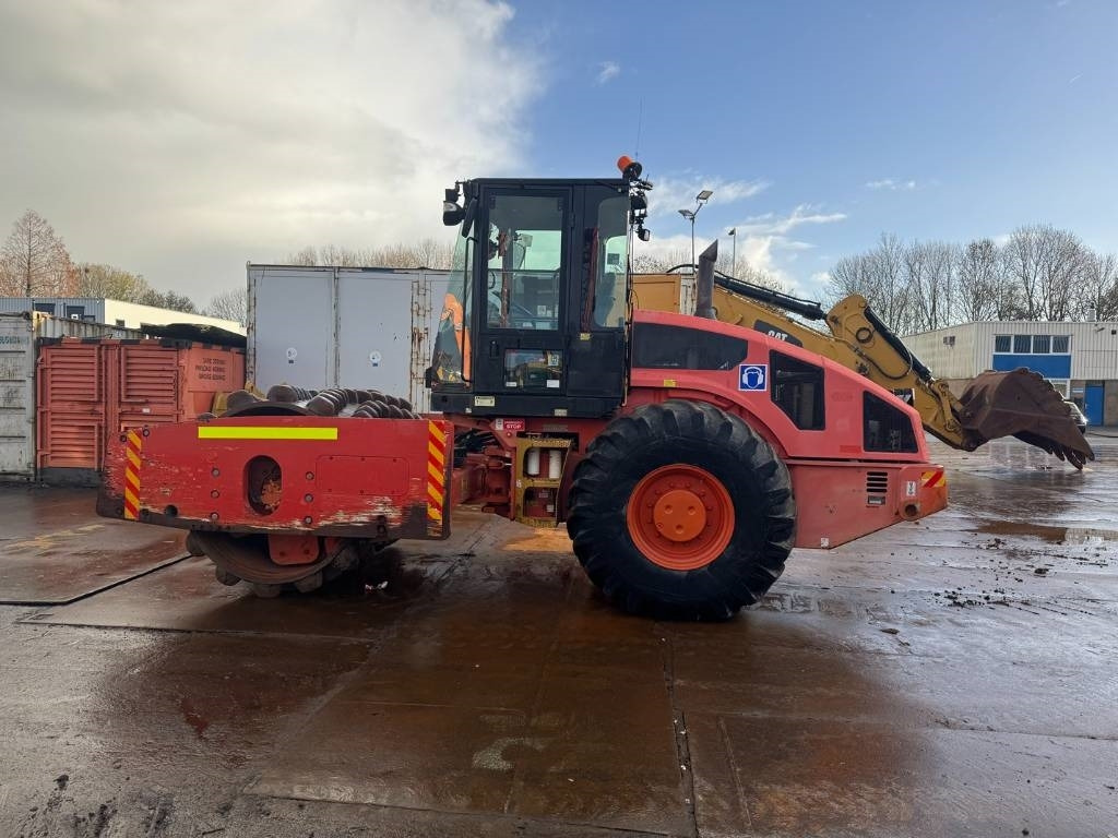 CAT CP 74 - Компактор: слика 1 CAT CP 74 - Компактор: слика 1