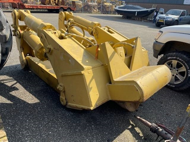CAT D 8 R Ripper - Нож за парање за Градежна машина: слика 3 CAT D 8 R Ripper - Нож за парање за Градежна машина: слика 3