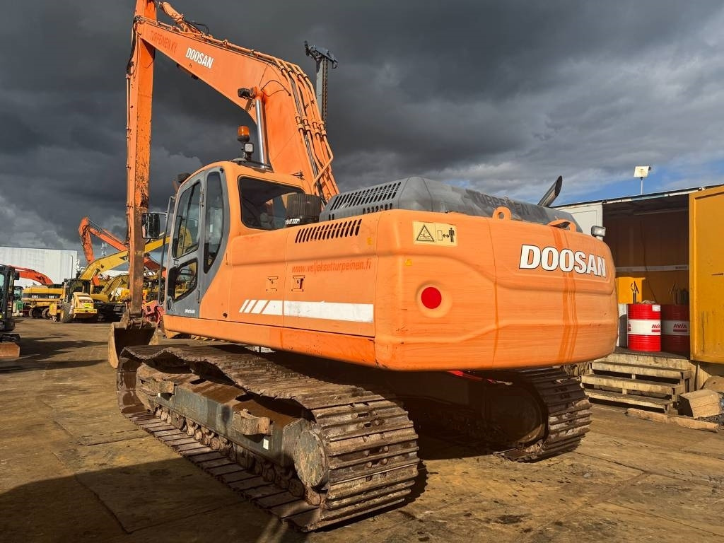 Doosan DX 300 LC ( 4.690 original hours 18M long reach ) - Багер: слика 3 Doosan DX 300 LC ( 4.690 original hours 18M long reach ) - Багер: слика 3