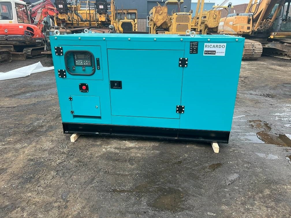 Ricardo 20KVA 16KW SILENT GENERATOR 3 PHASE 50HZ 400V NEW - Генераторска поставка: слика 2 Ricardo 20KVA 16KW SILENT GENERATOR 3 PHASE 50HZ 400V NEW - Генераторска поставка: слика 2