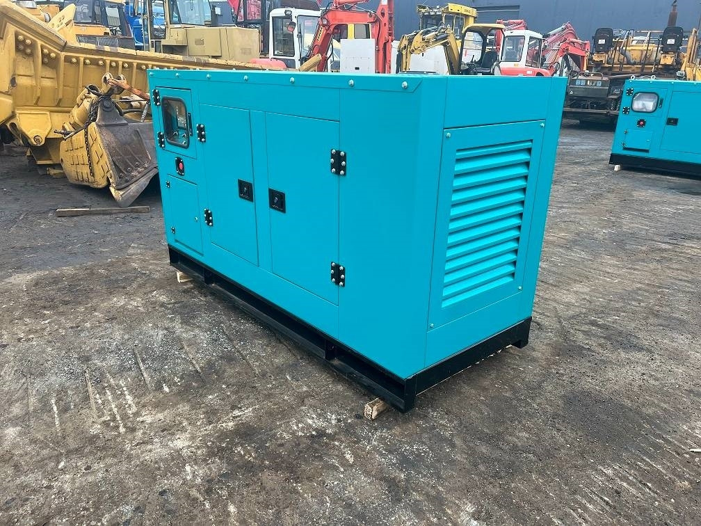 Ricardo 50KVA 40KW SILENT GENERATOR 3 PHASE 50HZ 400V NEW - Генераторска поставка: слика 2 Ricardo 50KVA 40KW SILENT GENERATOR 3 PHASE 50HZ 400V NEW - Генераторска поставка: слика 2