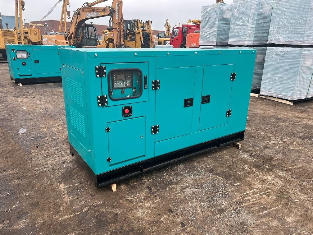 Ricardo 50KVA 40KW SILENT GENERATOR 3 PHASE 50HZ 400V NEW - Генераторска поставка: слика 1 Ricardo 50KVA 40KW SILENT GENERATOR 3 PHASE 50HZ 400V NEW - Генераторска поставка: слика 1