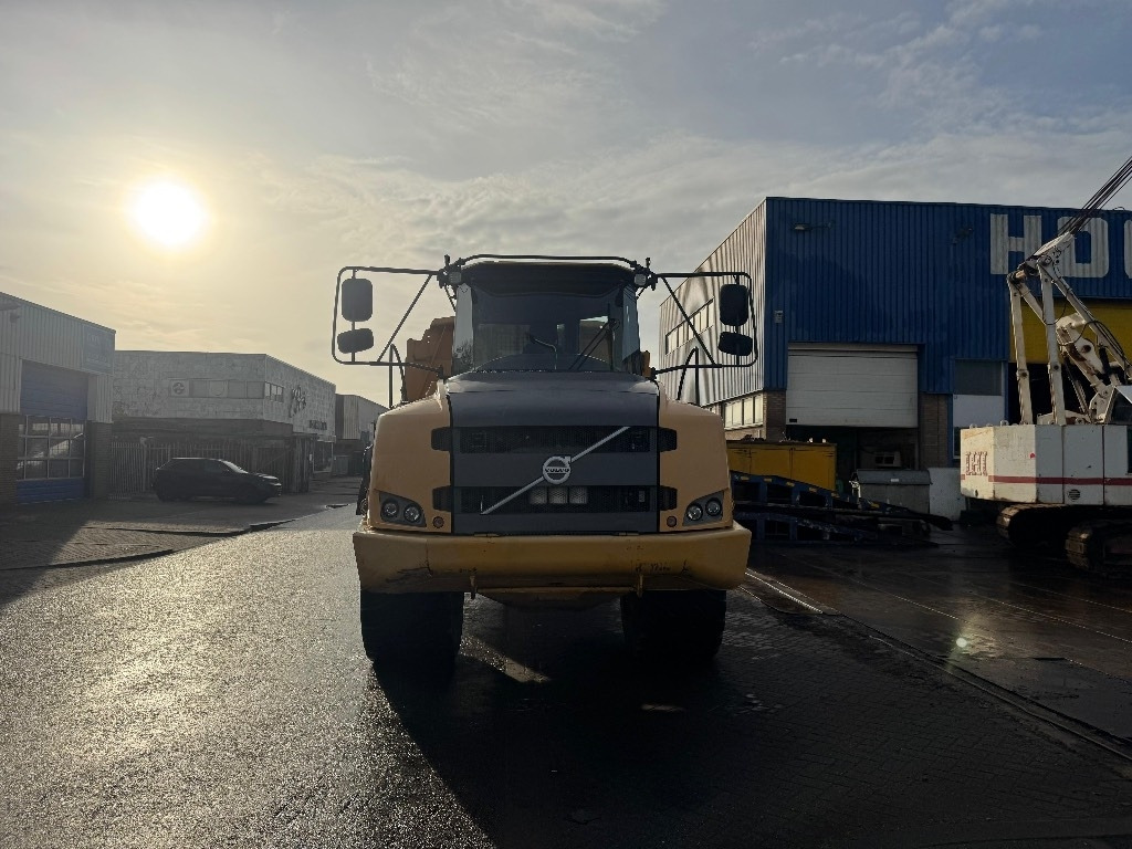 Volvo A 30 F - Зглобен истоварувач: слика 4 Volvo A 30 F - Зглобен истоварувач: слика 4